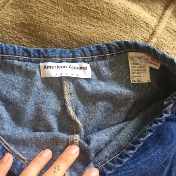 American Apparel denim shorts - Picture 3 of 3